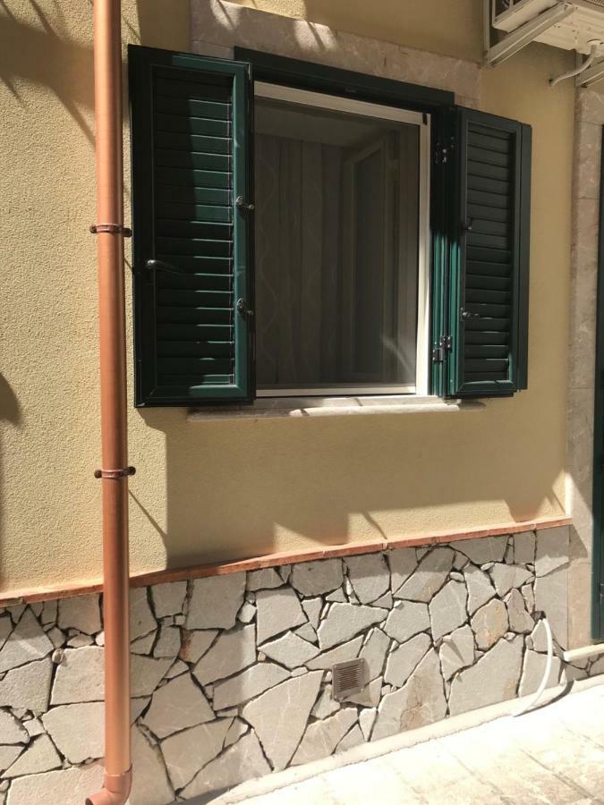 Largo Cannizzaro Apartments Mazzeo Exteriér fotografie